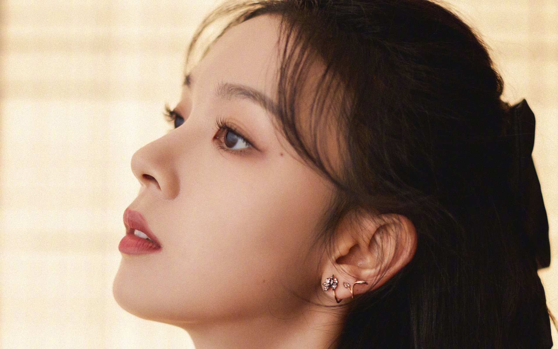 法甲：巴黎4-0完胜南特，姆巴佩连续进球火力全开，巴黎4比0巴萨全场