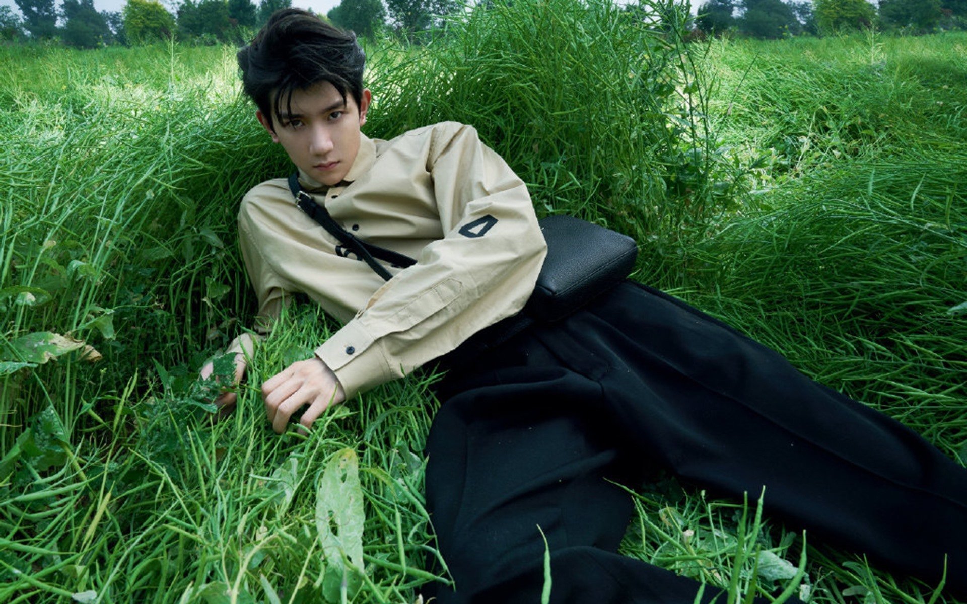 开云平台-球迷自发组织为球队送行展现深厚情感，自发组织的足球赛